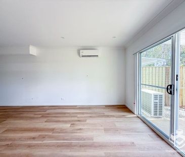 New Townhomes Air Conditioned Throughout - Photo 6