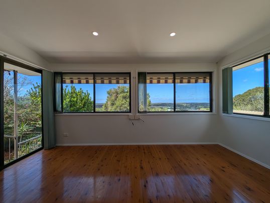 Views & Plenty Of Space - Photo 1