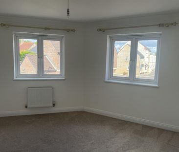 2 Chestnut Avenue, Crewkerne - Photo 2