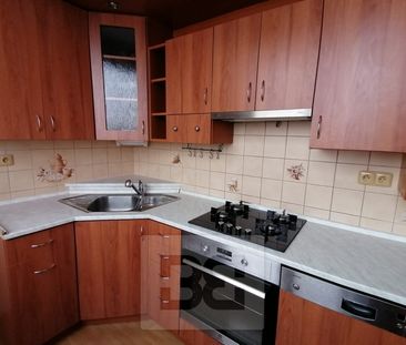 Pronájem bytu 4+1 87 m² - Fotografie 3