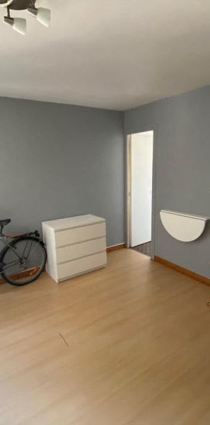Location Appartement 1 pièce 19m² POITIERS 86000 - Photo 1