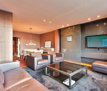 Appartement te huur in Antwerpen voor € 1.450 met 1 slaapkamer - Photo 3