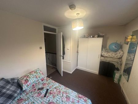 2 bedroom terraced house to rent - Photo 3