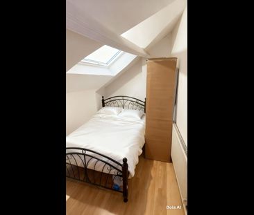 Room in a Shared House, Katherine Road, E6 - Photo 1