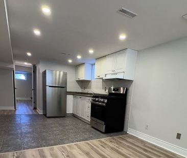 For Lease - 74 Cavehill Crescent, Toronto, Ontario - Photo 4