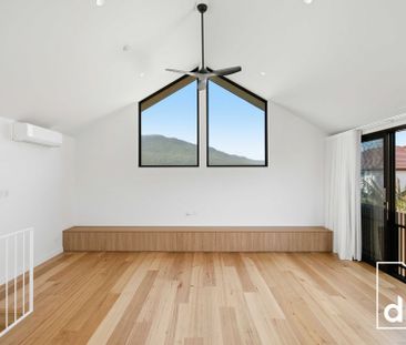 Thirroul Living With Ocean Glimpses - Photo 1