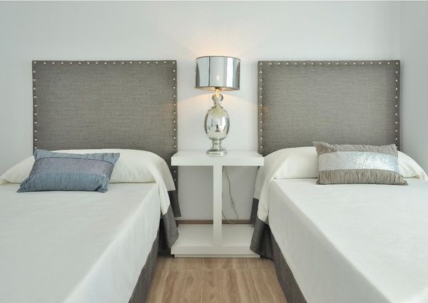 Apartment for rent on the beachfront of Arenal in Javea.