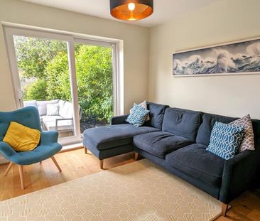 4 bedroom detached house to rent - Photo 2