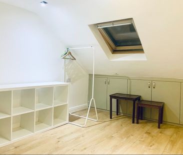 Room in a Shared Flat, B/G, E2 - Photo 1