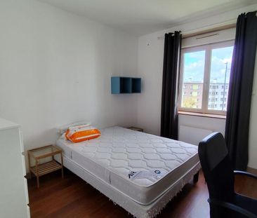 Location Appartement 3 pièces Meublé 49m² BREST 29200 - Photo 2