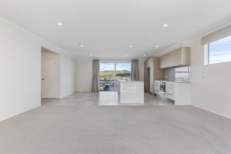 38 Magma Crescent, Stonefields, Auckland 1072 - Photo 4