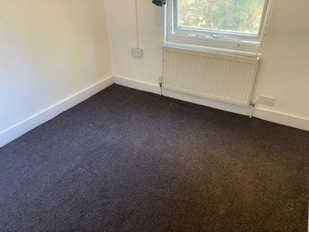 4 bedroom terraced house to rent - Photo 5