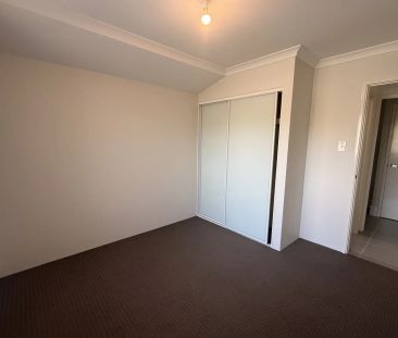 Stylish Family Living in a Sought-After Location - Photo 1