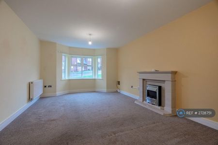 4 bedroom detached house to rent - Photo 5