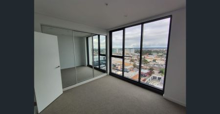 Modern Top-Floor 2-Bedroom Duplex with Balcony & Secure Parking – Bankstown - Photo 2