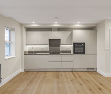 Belmont Apartments, 12 Tulse Hill, London, SW2 - Photo 2