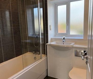 2 bedroom semi-detached house to rent - Photo 5