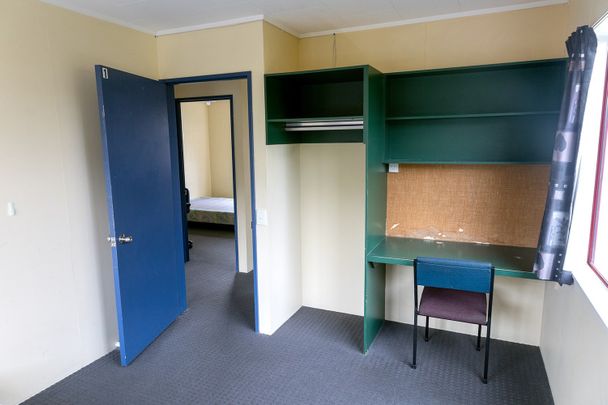 Two more flatmates needed for 2026 - Photo 1