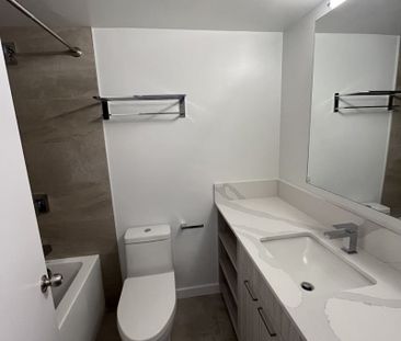 YORK HOUSE - Photo 1