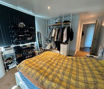 2 bedroom flat to rent - Photo 2