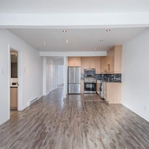 MAGNIFIQUE! CONDO VERDUN, 2 MIN DU METRO, ELECTROS INCLUS ! - Photo 2