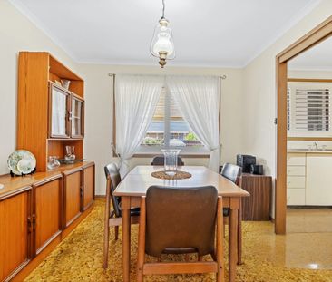 Modern Family Living in a Quiet, Sought-After Ruse Pocket! - Photo 3