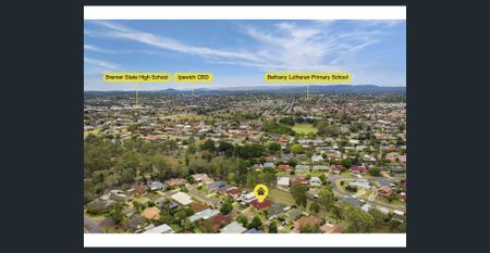 Warm Family Home - Photo 5