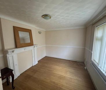 3 bedroom townhouse to rent - Photo 2