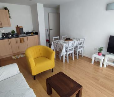 2 bedroom apartment to rent - Photo 1