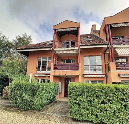 Bel appartement traversant de 3 pièces au 1er étage avec deux balcons - Foto 1