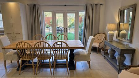 4 bedroom detached house to rent - Photo 3