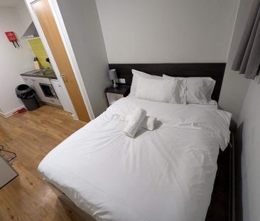 Saint James' Boulevard - Photo 2