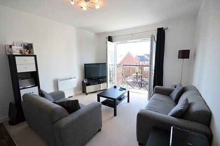 2 Bedroom Apartment To Let - Photo 2
