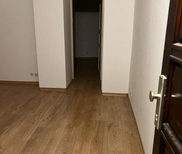 2 Zimmer Dachgeschosswohnung ab sofort zu vermieten - Photo 1