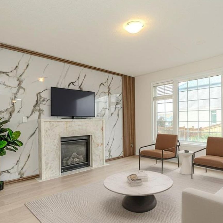 For Lease - 3027 Monarch Drive, Orillia, Ontario - Photo 1