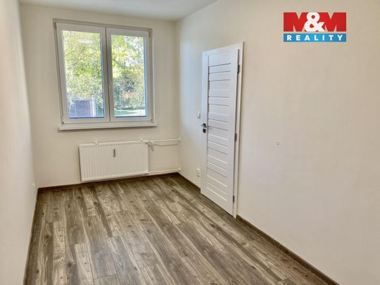 Pronájem bytu 2+1 45 m² - Photo 1