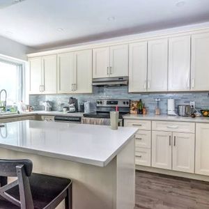 Renovated 2 Bedroom / Hampstead / NDG - Photo 2