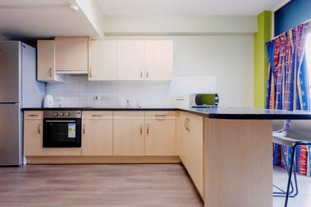 Ensuite - Gold - Photo 2