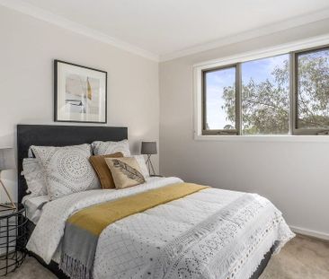 Lovely designer townhouse in the heart of Kilmore - Photo 6