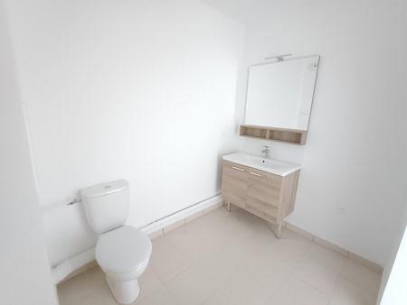 location Appartement T3 DE 61.3m² À BOBIGNY - Photo 2