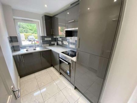 The Alexandra Whiteoak Road, Fallowfield, M14 - Photo 4