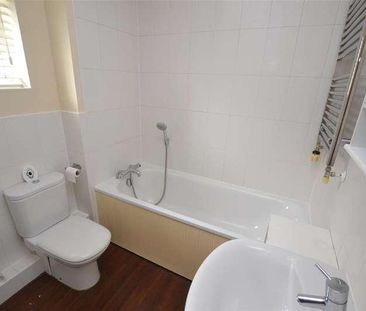 Lambourne Chase, Chelmsford, CM2 - Photo 5