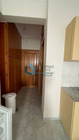 Studio/Γκαρσονιέρα για ενοικίαση Κέντρο (Ρίο) - Photo 2