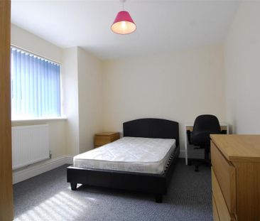 5 bedroom house to rent - Photo 1
