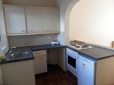 1 Bed Split Level Flat - Photo 4