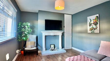 3 bedroom terraced house to rent - Photo 2