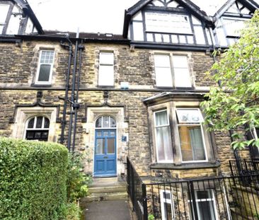 3 bedroom Flat in Hollybank, Leeds - Photo 6