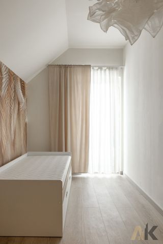 3 pokojowe mieszkanie z balkonem – ul. Węgierska - Zdjęcie 5