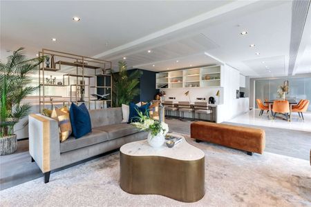 Spacious dual aspect 1 bedroom apartment with balcony overlooking London's Southbank. - Photo 3