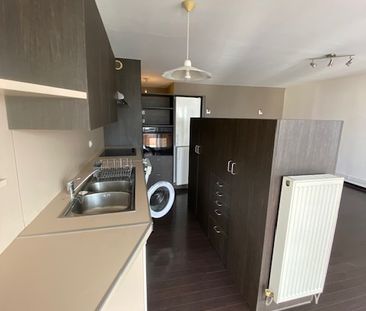 Location Appartement 3 pièces 79m² BORDEAUX 33800 - Photo 5